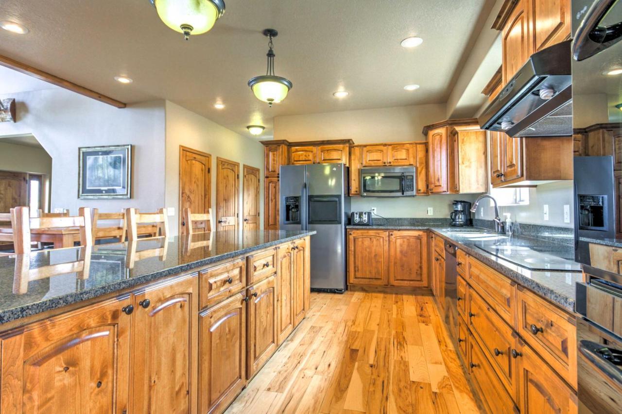 האץ' Rustic Bryce Canyon Home With Deck On Sevier River! מראה חיצוני תמונה
